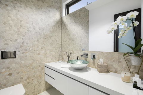 The Aston - Accommodation Gold Coast 3