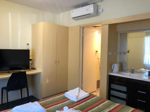 The Astor Suites - Accommodation Gold Coast 1