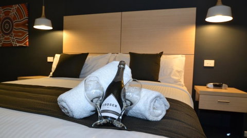 The Astor Suites - Accommodation Gold Coast 0