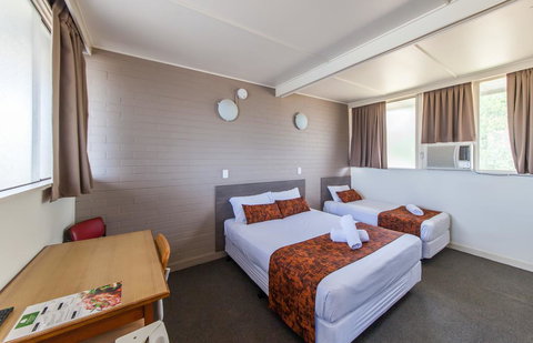 The Australian Hotel Murgon - Accommodation Gold Coast 2