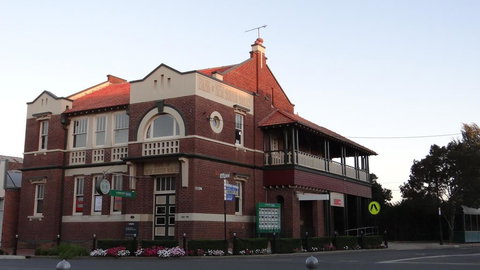 The Bank B&B West Wyalong - Accommodation Gold Coast 0