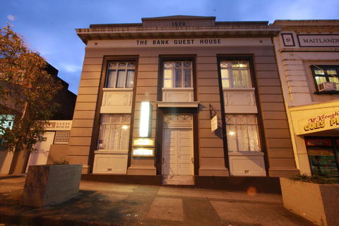 The Bank Guesthouse - Accommodation Gold Coast 1