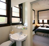 The Bank Guesthouse - Accommodation Gold Coast