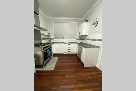 The Beach House Busselton - Accommodation Gold Coast 2