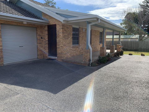 The Beach House On Fitzroy @ Anna Bay - Gold Coast 4U 0