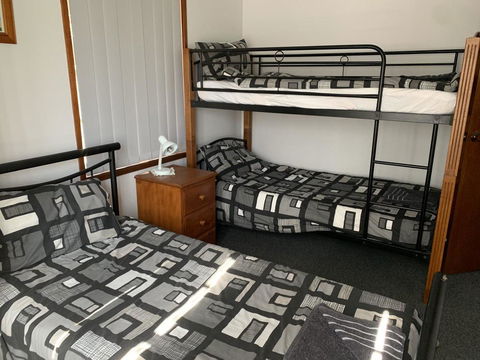 The Beach House On Fitzroy @ Anna Bay - Gold Coast 4U 3