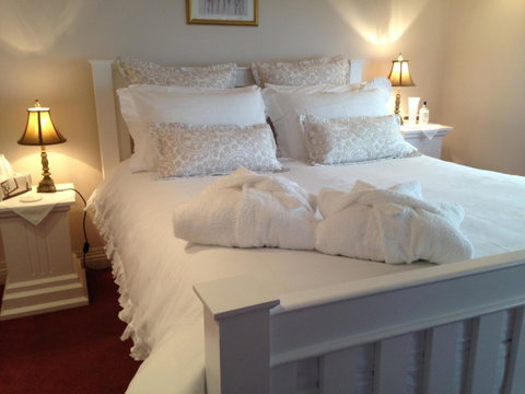 Ellie\'s Cottages - Accommodation Gold Coast 0