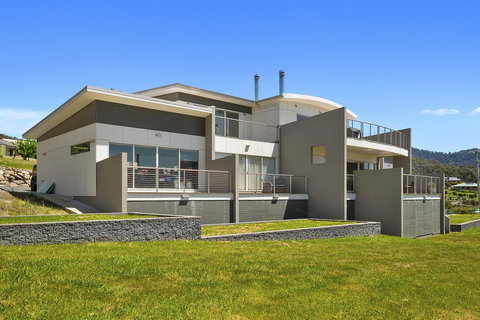 The Cove Kettering - Accommodation Gold Coast 3