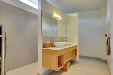 The Cove Kettering - Accommodation Gold Coast 25