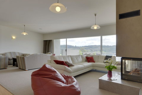 The Cove Kettering - Accommodation Gold Coast 16