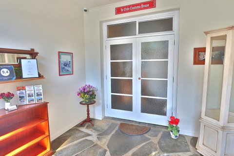 Stamps Of Stanley - Accommodation Gold Coast 0