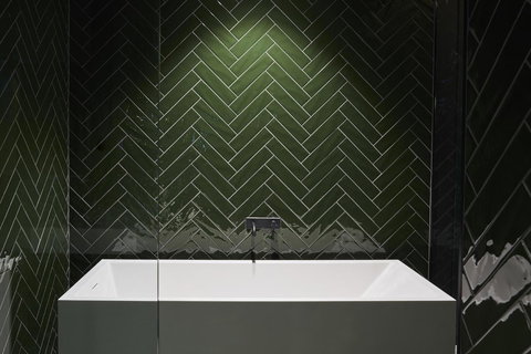 Moss Hotel - Accommodation Gold Coast 13