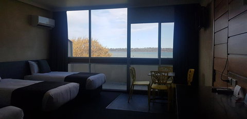 Bayside Hotel - Accommodation Gold Coast 5