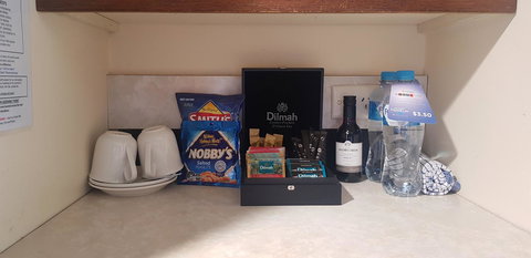 Bayside Hotel - Accommodation Gold Coast 10