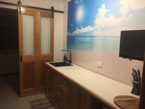 Bicheno Bell - 1 Gold Coast 9