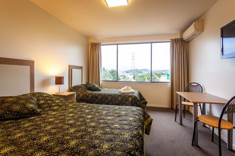 Mornington Inn - Accommodation Gold Coast 1