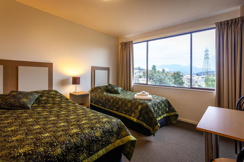 Mornington Inn - Accommodation Gold Coast 0