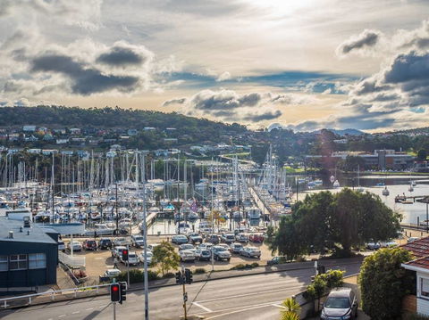 Marina View Apartment - Accommodation Gold Coast 9
