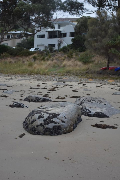 Beachside Taroona With Spa - Accommodation Gold Coast 21