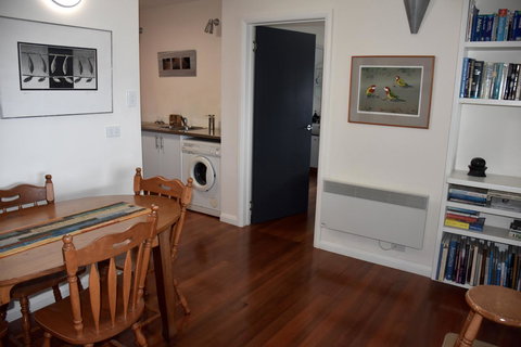 Beachside Taroona With Spa - Accommodation Gold Coast 8