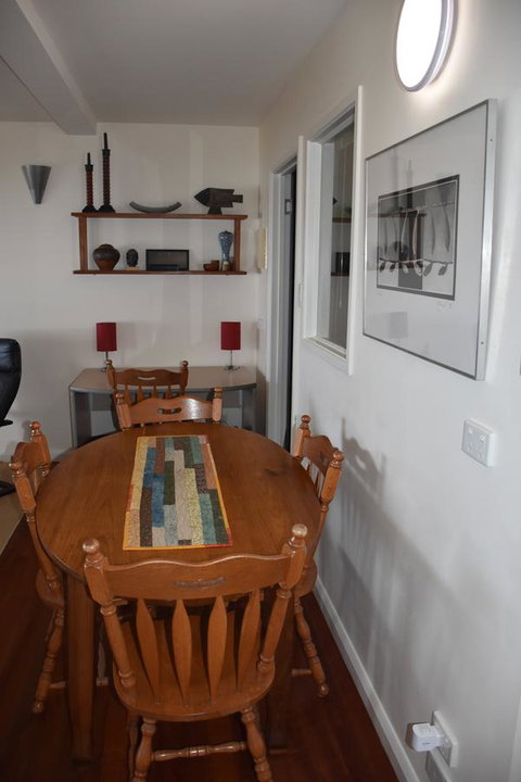 Beachside Taroona With Spa - Accommodation Gold Coast 9