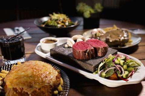 Shoreline Hotel - Accommodation Gold Coast 17