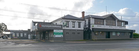 Bridge Hotel - 1 Gold Coast 13