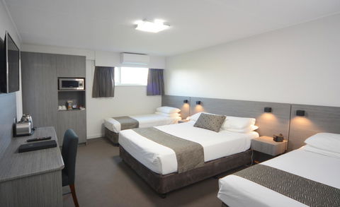Bridge Hotel - 1 Gold Coast 1
