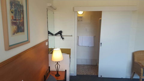 Mt Lyell Motor Inn - Gold Coast 4U 30