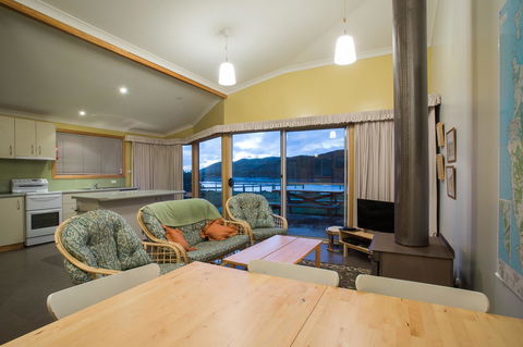 Arthur Riverfront And Sea Lodge Downstream - Accommodation Gold Coast 0