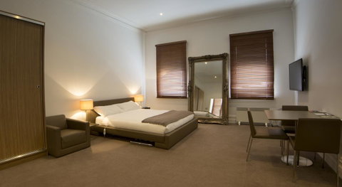 Ikon Hotel - Accommodation Gold Coast 1