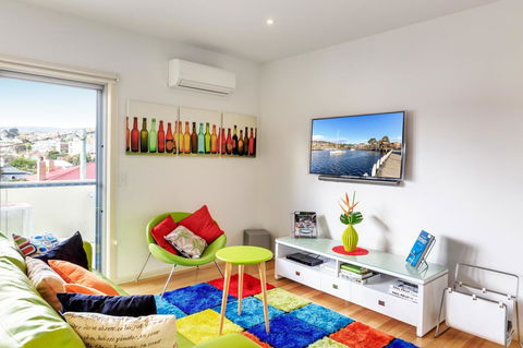 Bellerive Marina View Apartments No 28 - Accommodation Gold Coast 1