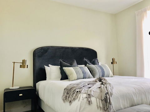 EMBRACING EVANDALE - Hosted By L'Abode Accommodation - Accommodation Gold Coast 14