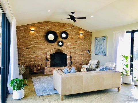 EMBRACING EVANDALE - Hosted By L'Abode Accommodation - Accommodation Gold Coast 6