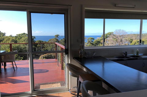 BAY OF FIRES SEACHANGE Ocean Frontage - Accommodation Gold Coast 3