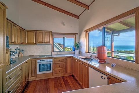 Zenith - Accommodation Gold Coast 19