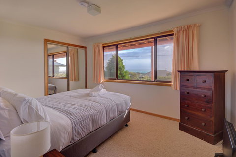 Zenith - Accommodation Gold Coast 16