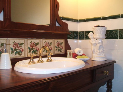Touchwood Cottages - Accommodation Gold Coast 22