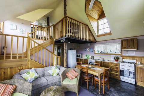 Touchwood Cottages - Accommodation Gold Coast 29