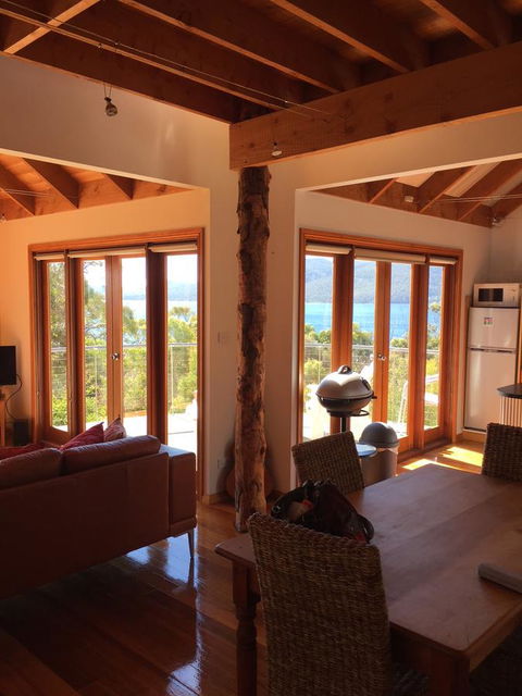 The Tree House - Accommodation Gold Coast 2