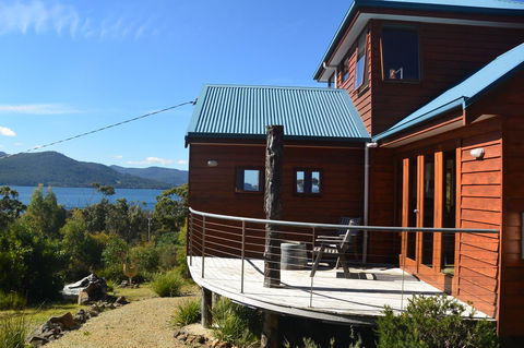 The Tree House - Accommodation Gold Coast 4