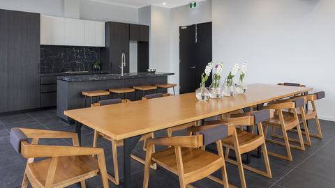 Avani Melbourne Box Hill Residences - Gold Coast 4U 18