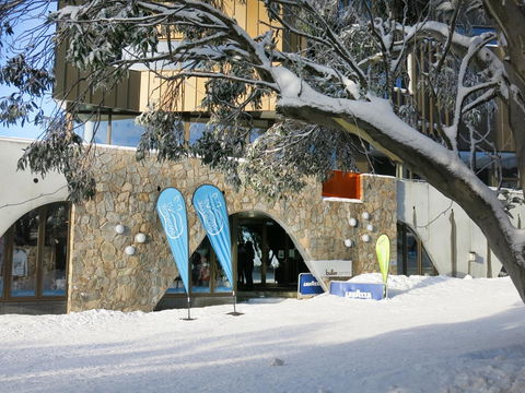 Buller Central Hotel - Gold Coast 4U 8