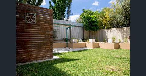 Flora Hill Creek Views - Gold Coast 4U 17