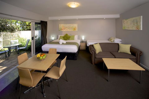Boathouse Resort Studios And Suites - Accommodation Gold Coast 20