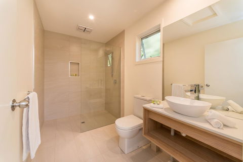 Boathouse Resort Studios And Suites - Accommodation Gold Coast 24