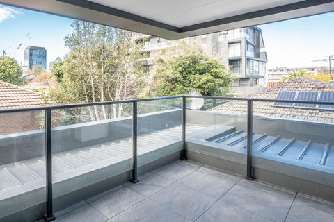 Poplar Apartments - Gold Coast 4U 10