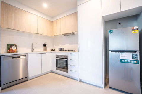 Poplar Apartments - Gold Coast 4U 24