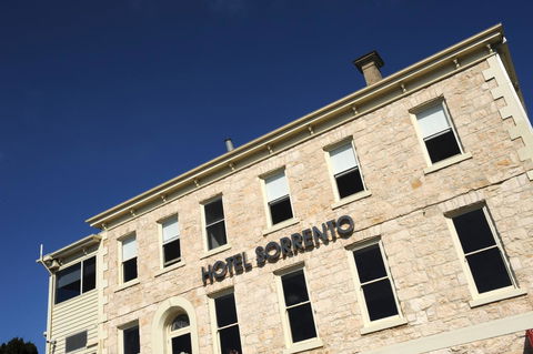 Hotel Sorrento - Accommodation Gold Coast 32