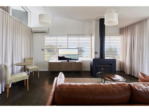 Hotel Sorrento - Accommodation Gold Coast 6